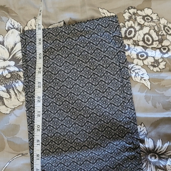 Mario Serrani Pants size 8 - Picture 4 of 5